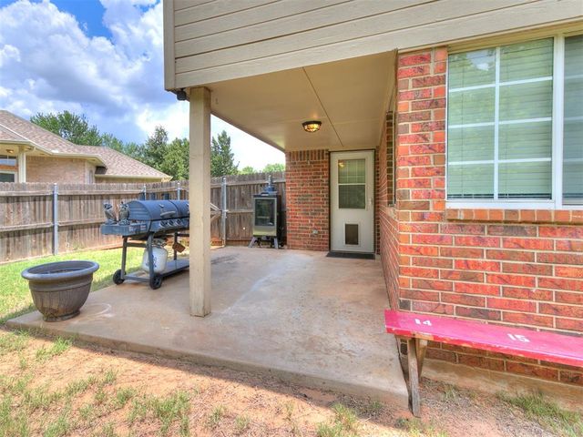 701 Taber Lane, Edmond, OK 73003