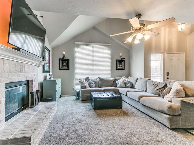 701 Taber Lane, Edmond, OK 73003