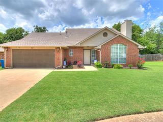 701 Taber Lane, Edmond, OK 73003