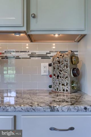 429 E DELP RD, Lancaster, PA 17601