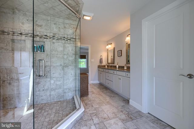 429 E DELP RD, Lancaster, PA 17601