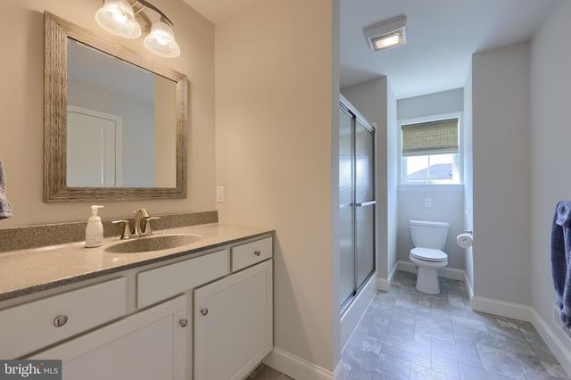 429 E DELP RD, Lancaster, PA 17601