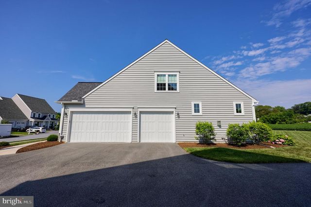 429 E DELP RD, Lancaster, PA 17601