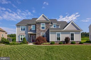 429 E DELP RD, Lancaster, PA 17601