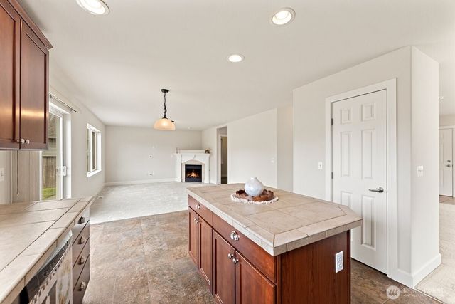 209 Burr Street NE, Orting, WA 98360