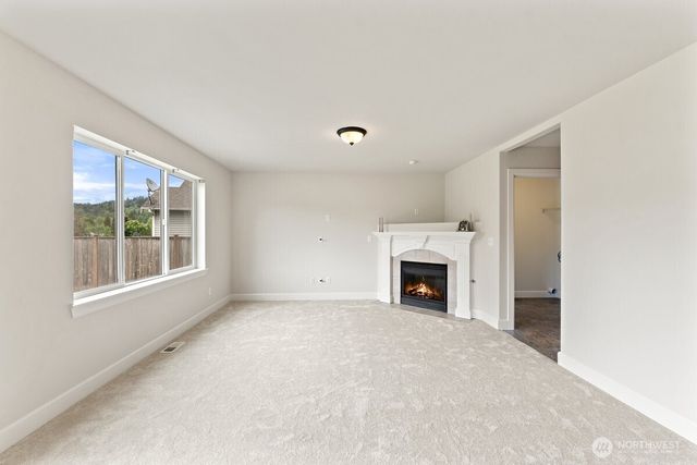 209 Burr Street NE, Orting, WA 98360