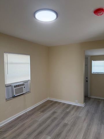 1018 Adams Street W, West Palm Beach, FL 33407