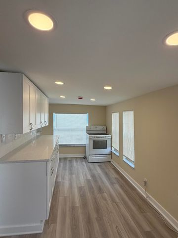 1018 Adams Street W, West Palm Beach, FL 33407