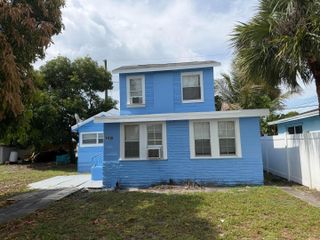 1018 Adams Street W, West Palm Beach, FL 33407