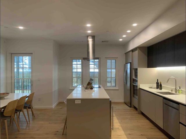 1501 Cherry Street 106, San Carlos, CA 94070