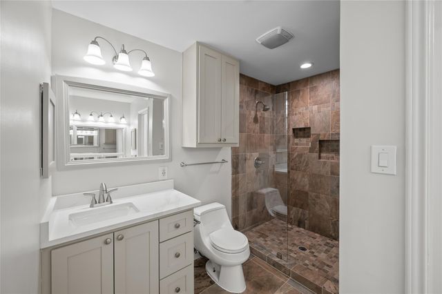 7493 Brompton Street, Houston, TX 77025