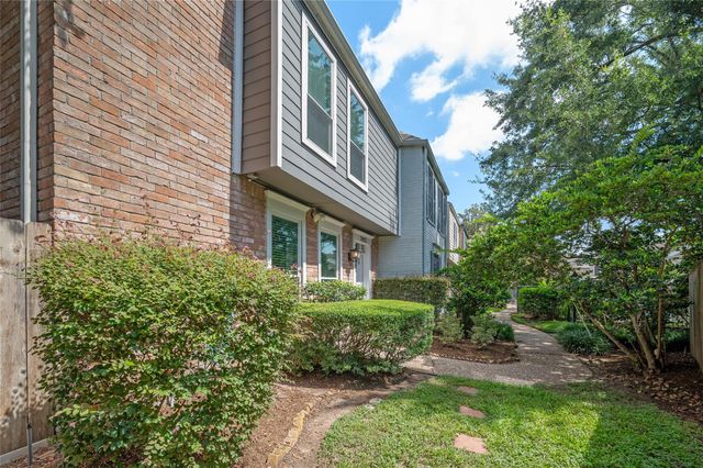 7493 Brompton Street, Houston, TX 77025