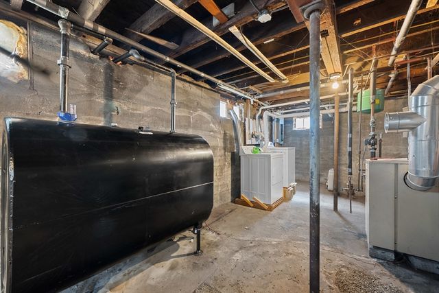 22 Shirley Ln, Shrewsbury, MA 01545