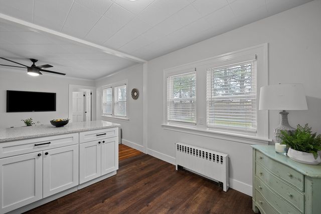 22 Shirley Ln, Shrewsbury, MA 01545