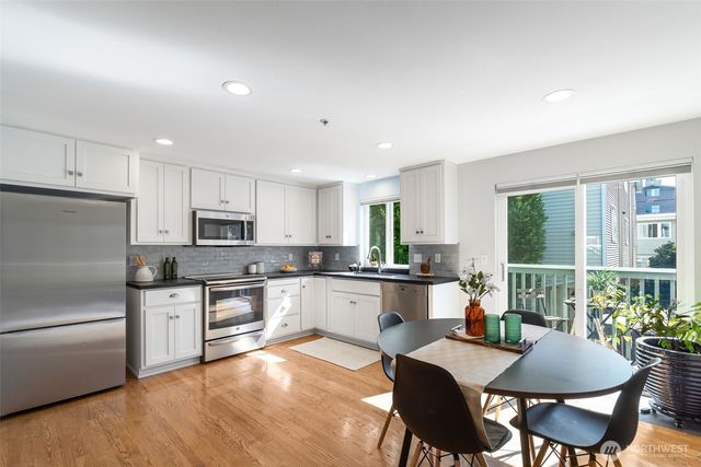 8504 29th Avenue NW, Seattle, WA 98117