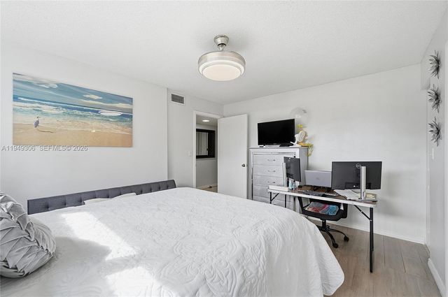 6965 Harding Ave 404, Miami Beach, FL 33141