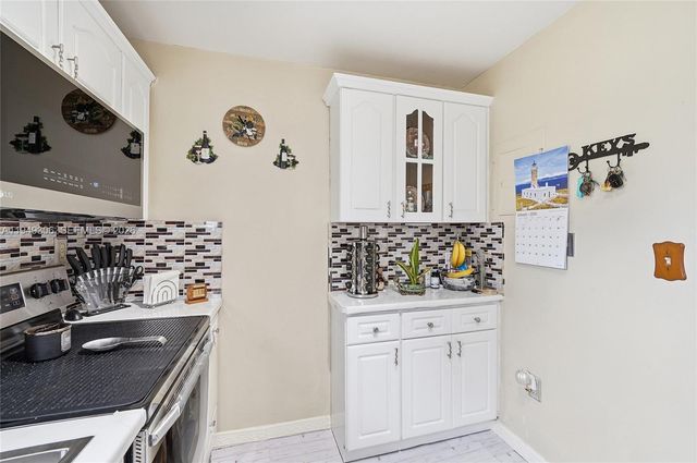 6965 Harding Ave 404, Miami Beach, FL 33141