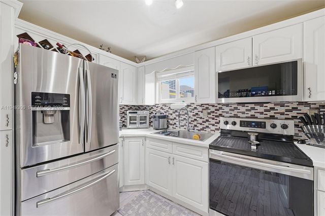 6965 Harding Ave 404, Miami Beach, FL 33141