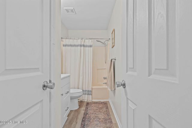 1010 Springdale Drive, Jacksonville, NC 28540