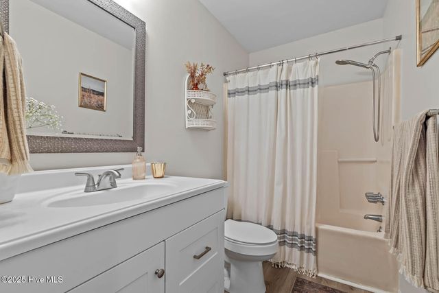 1010 Springdale Drive, Jacksonville, NC 28540