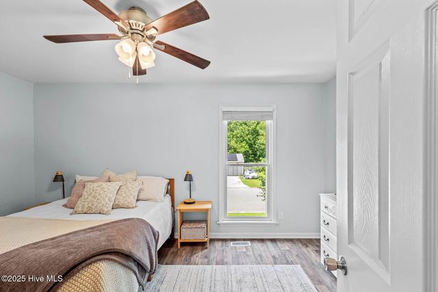 1010 Springdale Drive, Jacksonville, NC 28540