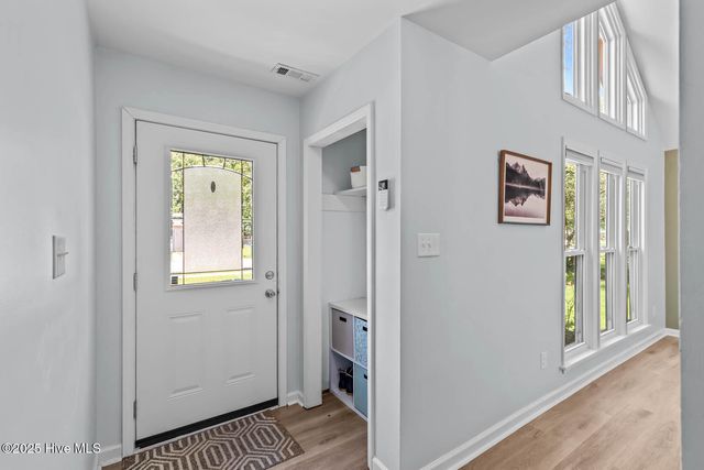 1010 Springdale Drive, Jacksonville, NC 28540