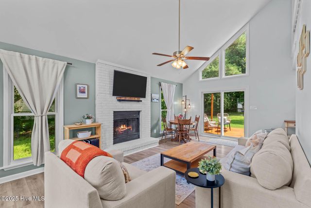 1010 Springdale Drive, Jacksonville, NC 28540