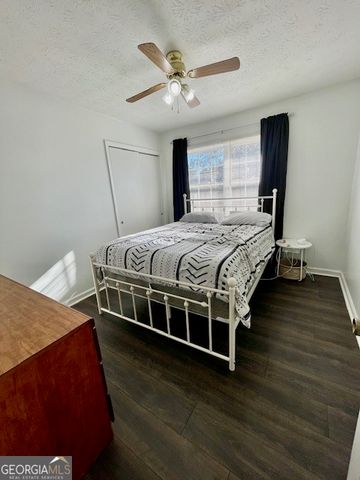 64 Lakeside Drive, Hazlehurst, GA 31539