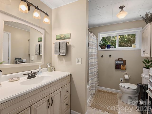 608 Evans Road, Canton, NC 28716