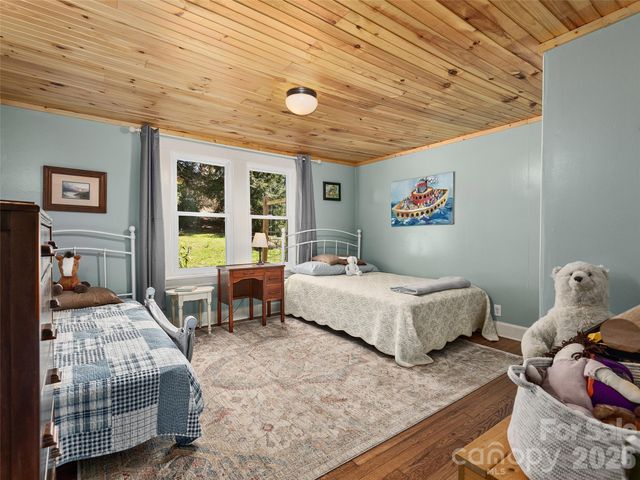 608 Evans Road, Canton, NC 28716