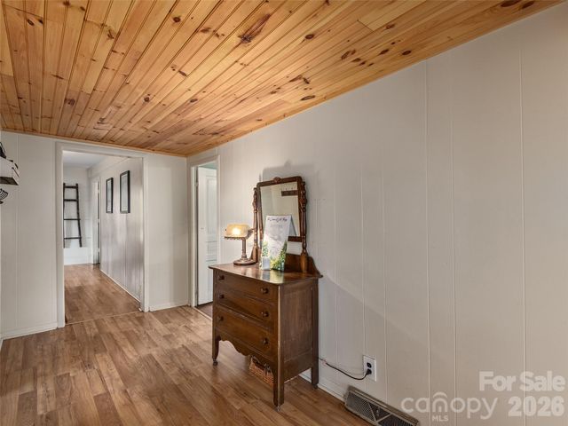 608 Evans Road, Canton, NC 28716