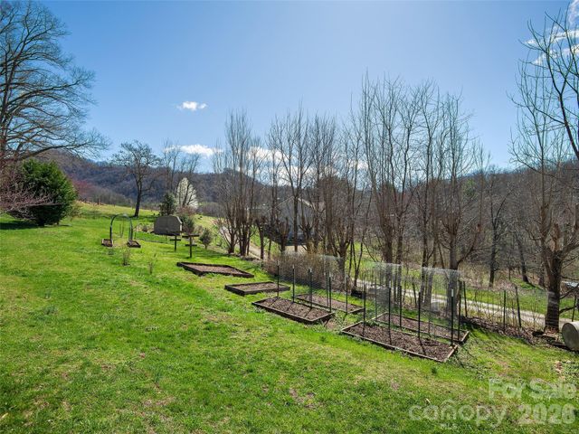 608 Evans Road, Canton, NC 28716