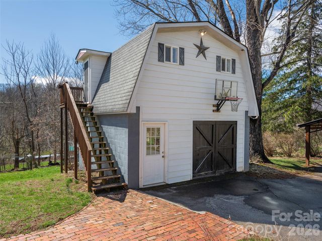 608 Evans Road, Canton, NC 28716