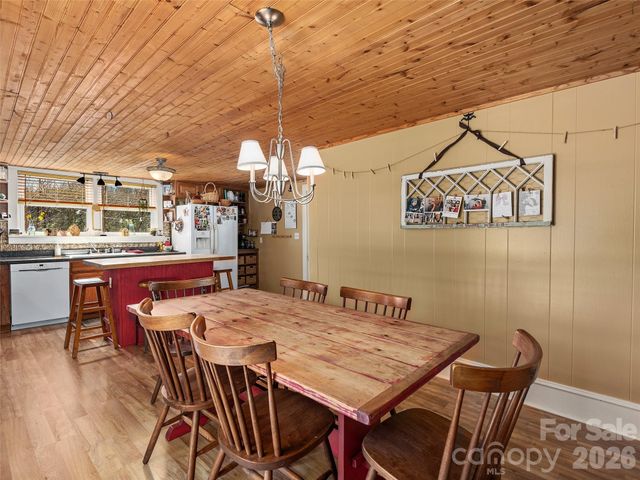 608 Evans Road, Canton, NC 28716