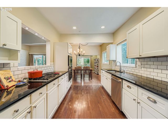 16620 Se HAMPSHIRE Ln, Milwaukie, OR 97267