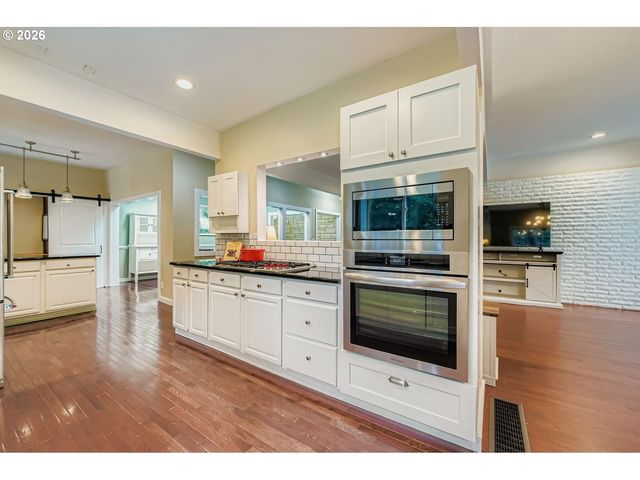 16620 Se HAMPSHIRE Ln, Milwaukie, OR 97267