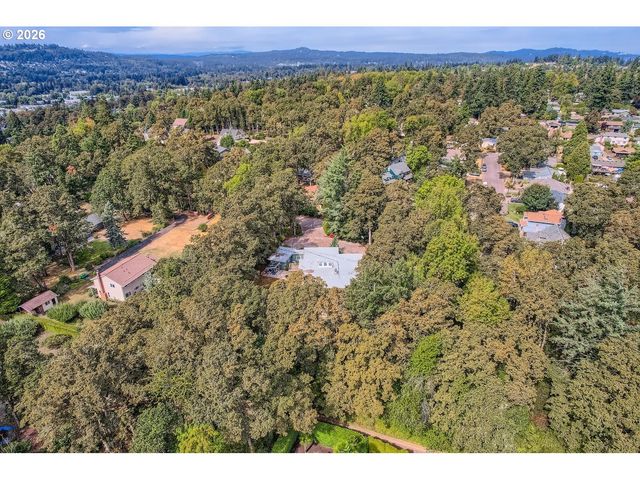 16620 Se HAMPSHIRE Ln, Milwaukie, OR 97267