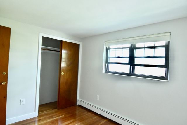 90 E Squantum 4, Quincy, MA 02171