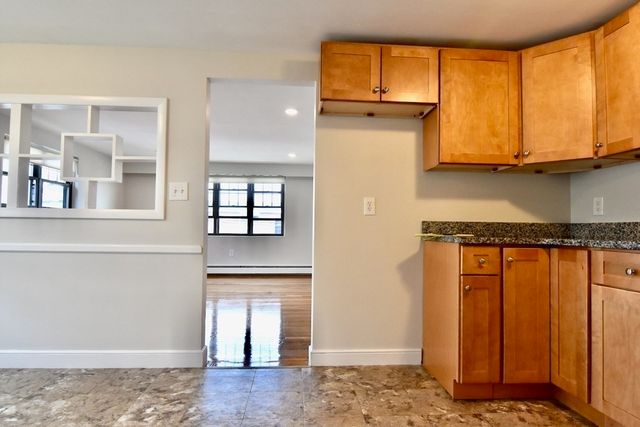 90 E Squantum 4, Quincy, MA 02171