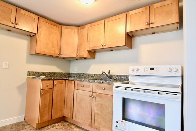 90 E Squantum 4, Quincy, MA 02171