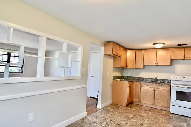 90 E Squantum 4, Quincy, MA 02171