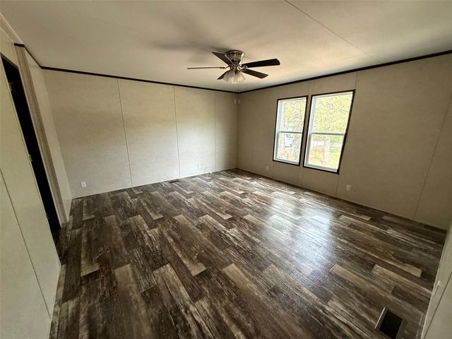 106 Summers Circle, Azle, TX 76020