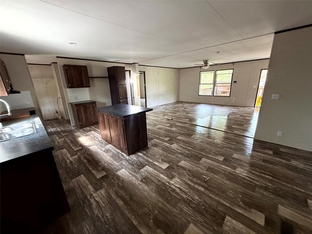 106 Summers Circle, Azle, TX 76020