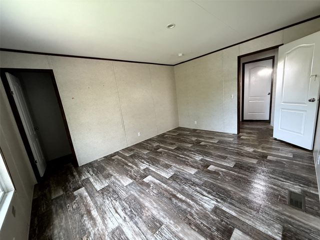 106 Summers Circle, Azle, TX 76020