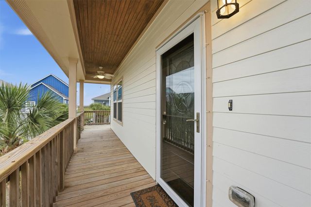 25003 San Simeon Court, Galveston, TX 77554