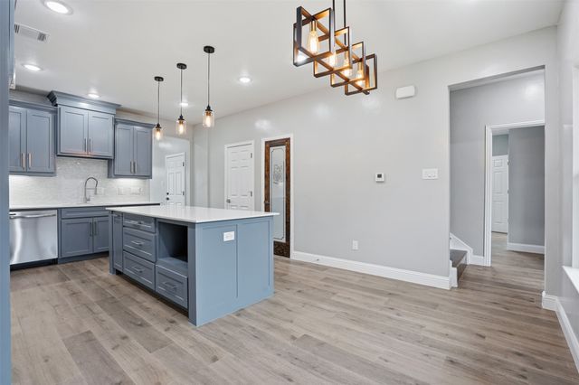 5529 Mercedes Circle, Granbury, TX 76048