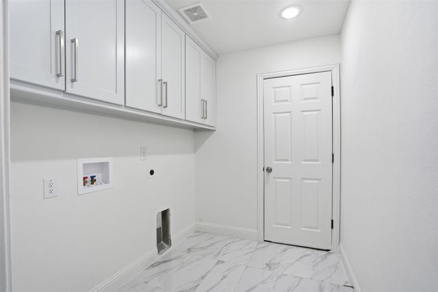 5529 Mercedes Circle, Granbury, TX 76048