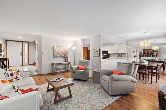 12249 S Arbor Trail G2, Palos Heights, IL 60463