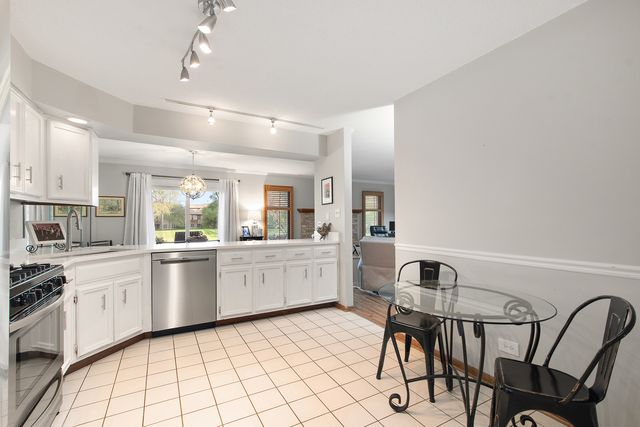 12249 S Arbor Trail G2, Palos Heights, IL 60463