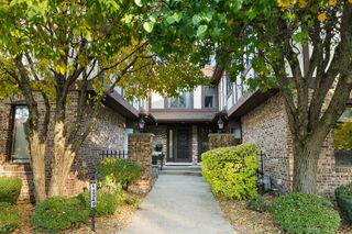 12249 S Arbor Trail G2, Palos Heights, IL 60463